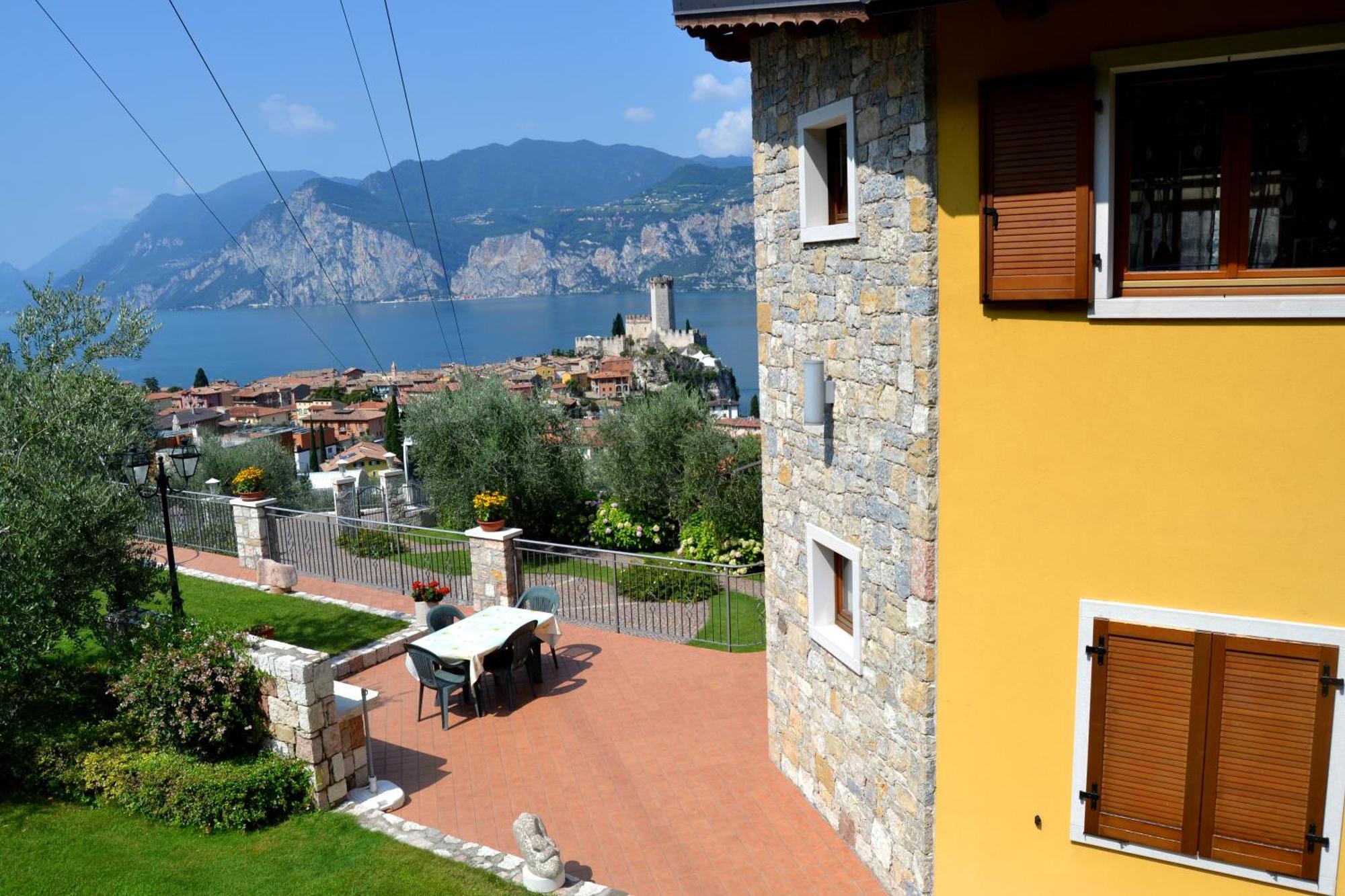 Appartamenti La Perla Malcesine Exterior photo